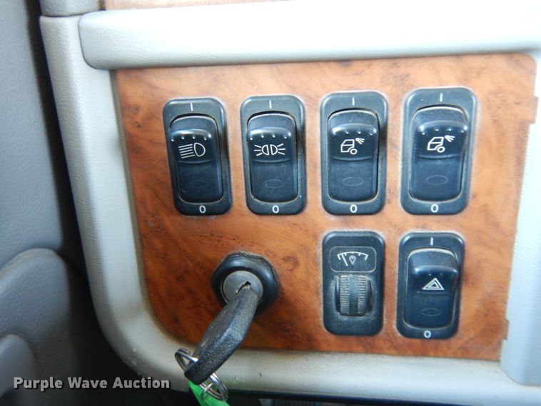 image for item DJ7490 2007 Peterbilt 378  crane truck