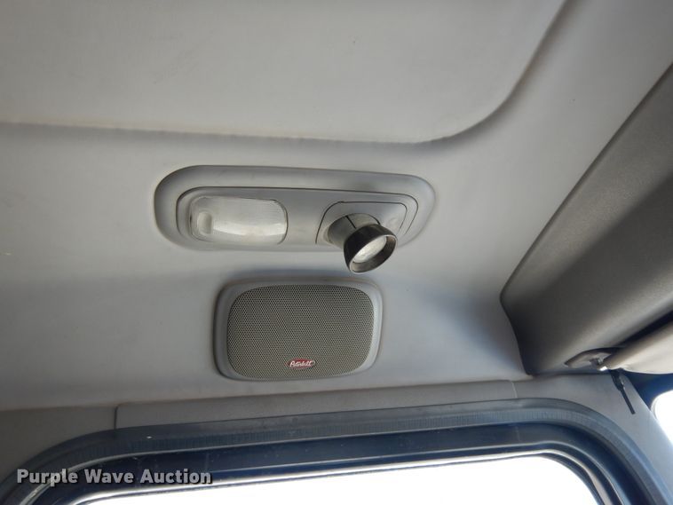 image for item DJ7490 2007 Peterbilt 378  crane truck