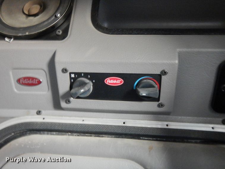 image for item DJ7490 2007 Peterbilt 378  crane truck