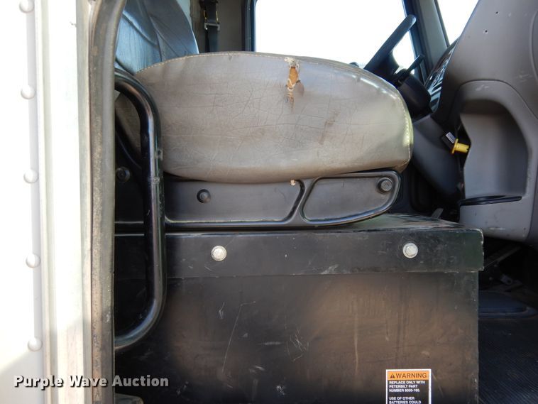 image for item DJ7490 2007 Peterbilt 378  crane truck