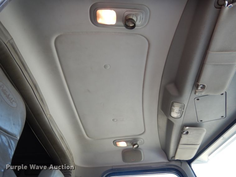 image for item DJ7490 2007 Peterbilt 378  crane truck