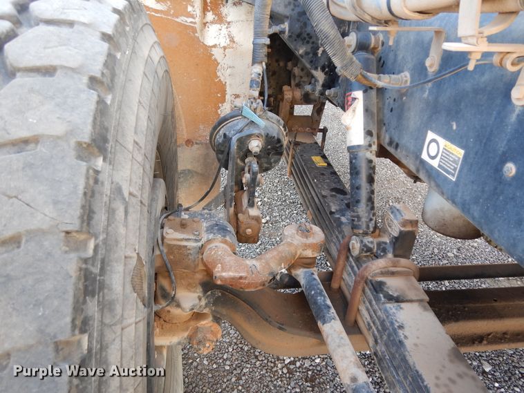 image for item DJ7490 2007 Peterbilt 378  crane truck