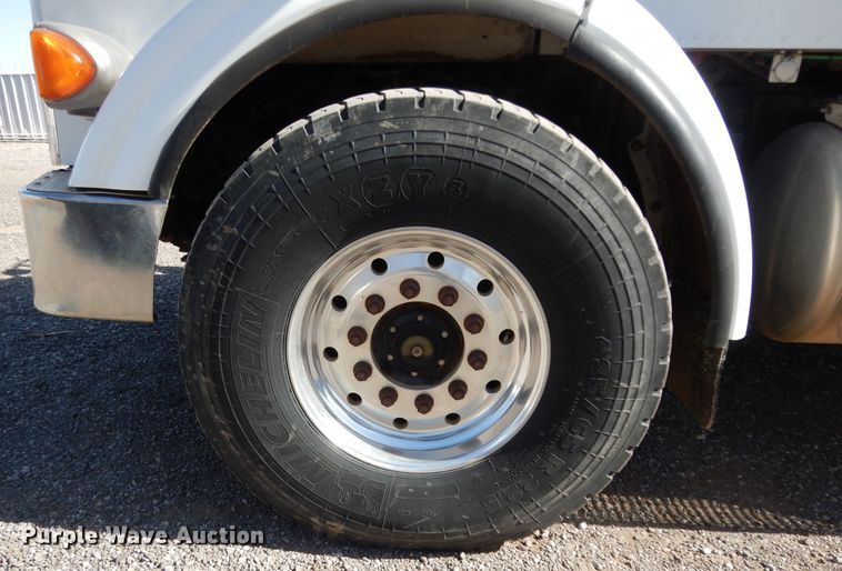 image for item DJ7490 2007 Peterbilt 378  crane truck