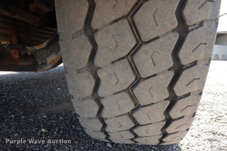 image for item DJ7490 2007 Peterbilt 378  crane truck