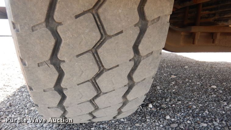 image for item DJ7490 2007 Peterbilt 378  crane truck