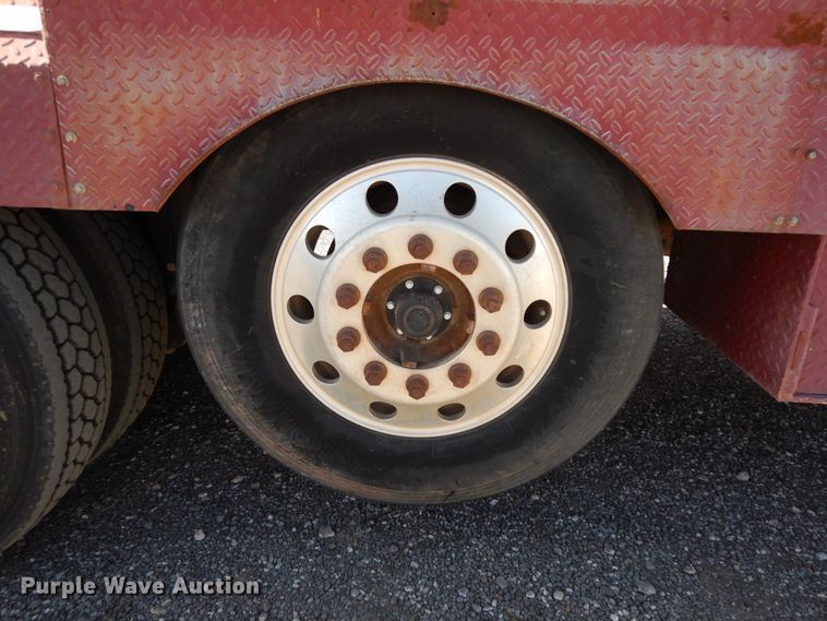 image for item DJ7490 2007 Peterbilt 378  crane truck