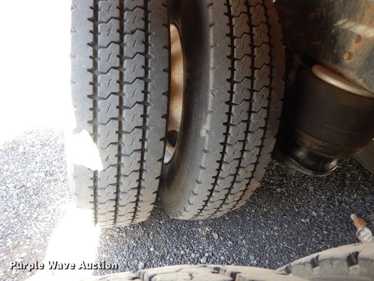 image for item DJ7490 2007 Peterbilt 378  crane truck