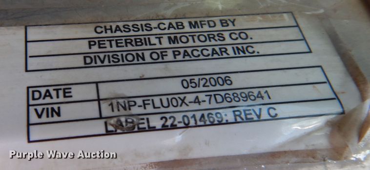 image for item DJ7490 2007 Peterbilt 378  crane truck