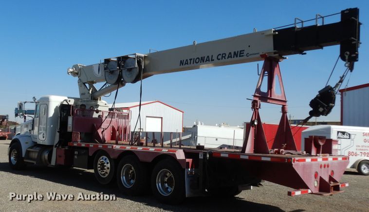 image for item DJ7491 2014 Peterbilt 365  crane truck