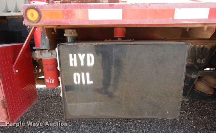 image for item DJ7491 2014 Peterbilt 365  crane truck