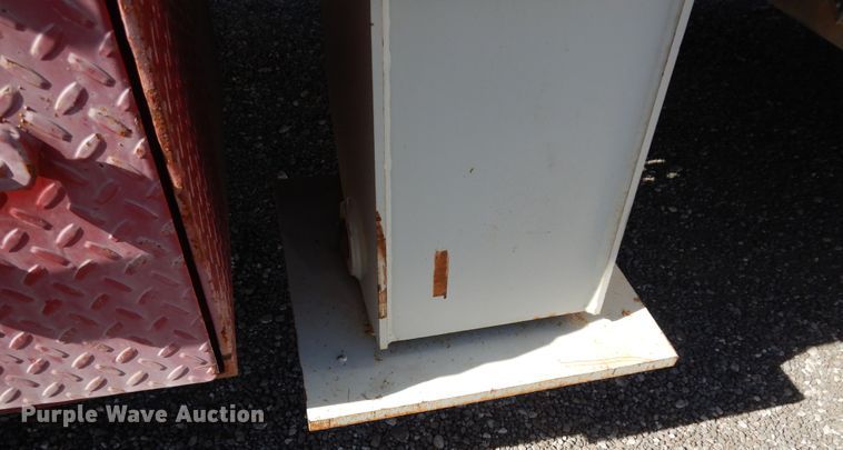 image for item DJ7491 2014 Peterbilt 365  crane truck