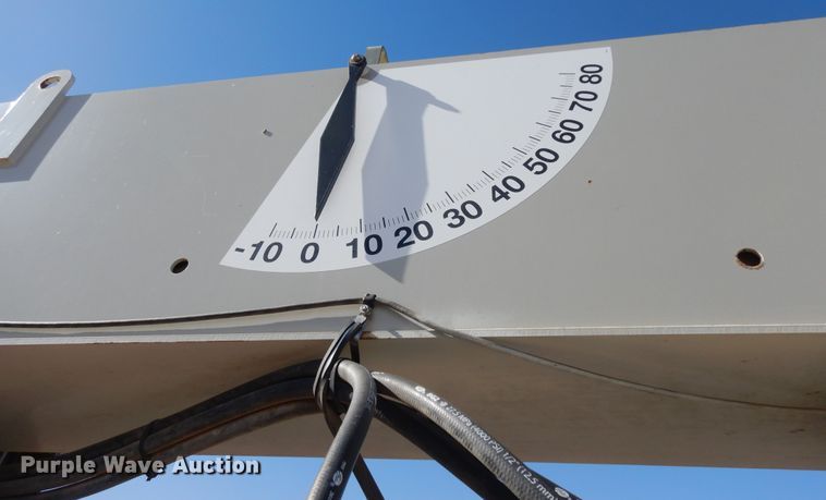 image for item DJ7491 2014 Peterbilt 365  crane truck