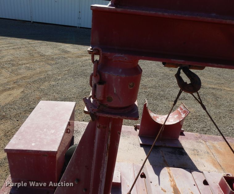 image for item DJ7491 2014 Peterbilt 365  crane truck