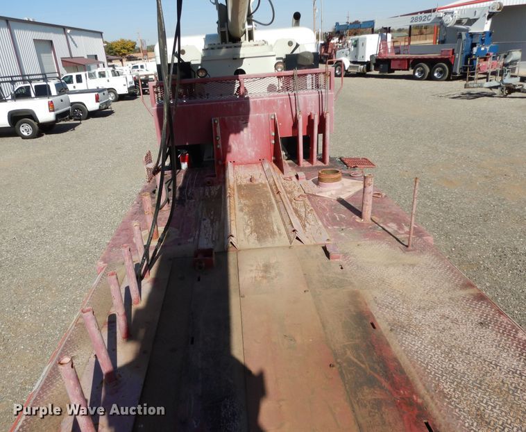 image for item DJ7491 2014 Peterbilt 365  crane truck