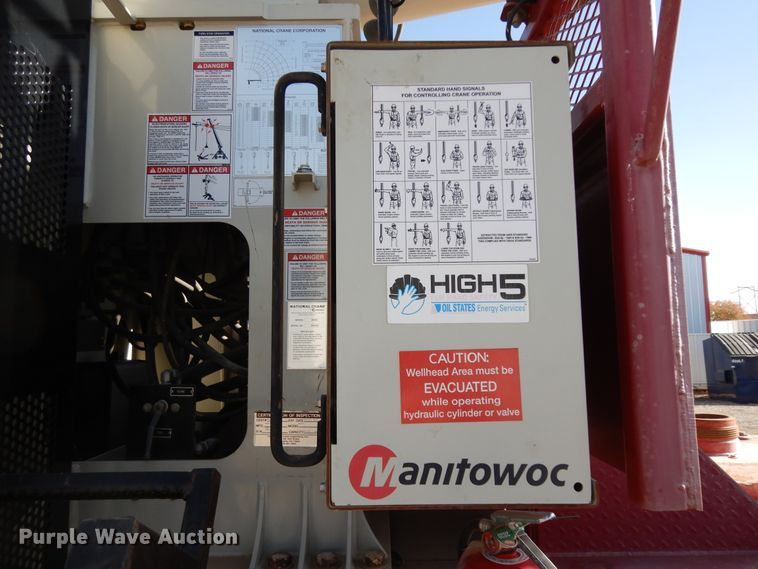 image for item DJ7491 2014 Peterbilt 365  crane truck