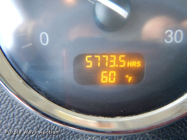 image for item DJ7491 2014 Peterbilt 365  crane truck