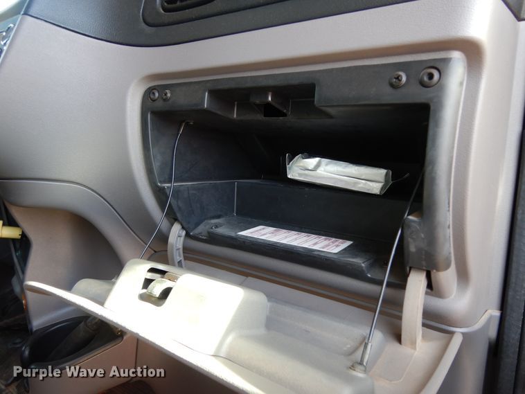 image for item DJ7491 2014 Peterbilt 365  crane truck