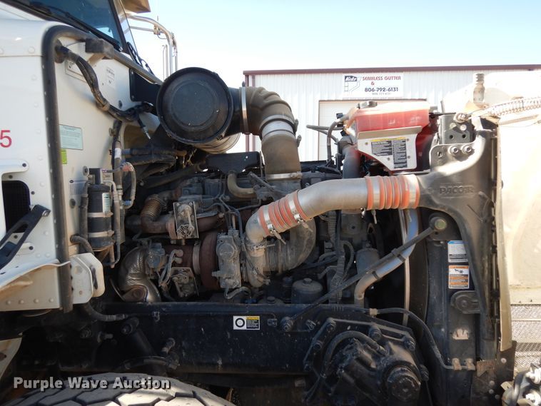 image for item DJ7491 2014 Peterbilt 365  crane truck