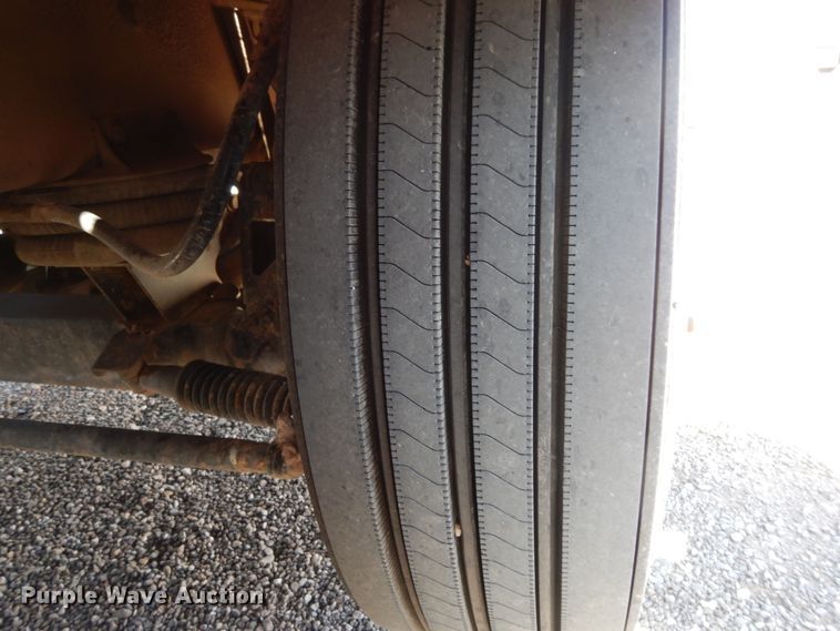 image for item DJ7491 2014 Peterbilt 365  crane truck