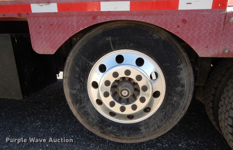 image for item DJ7491 2014 Peterbilt 365  crane truck