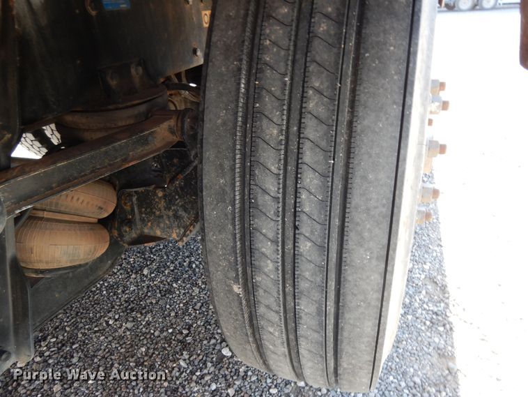 image for item DJ7491 2014 Peterbilt 365  crane truck