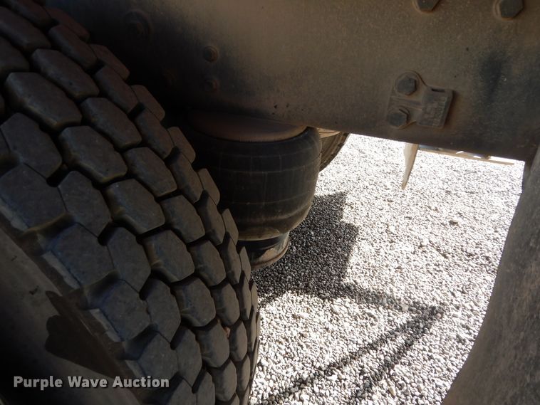 image for item DJ7492 2016 Peterbilt 365  crane truck