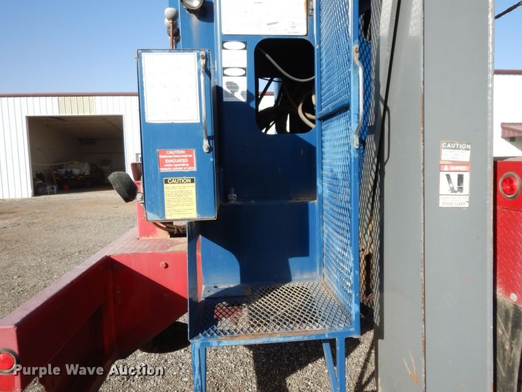 image for item DJ7492 2016 Peterbilt 365  crane truck