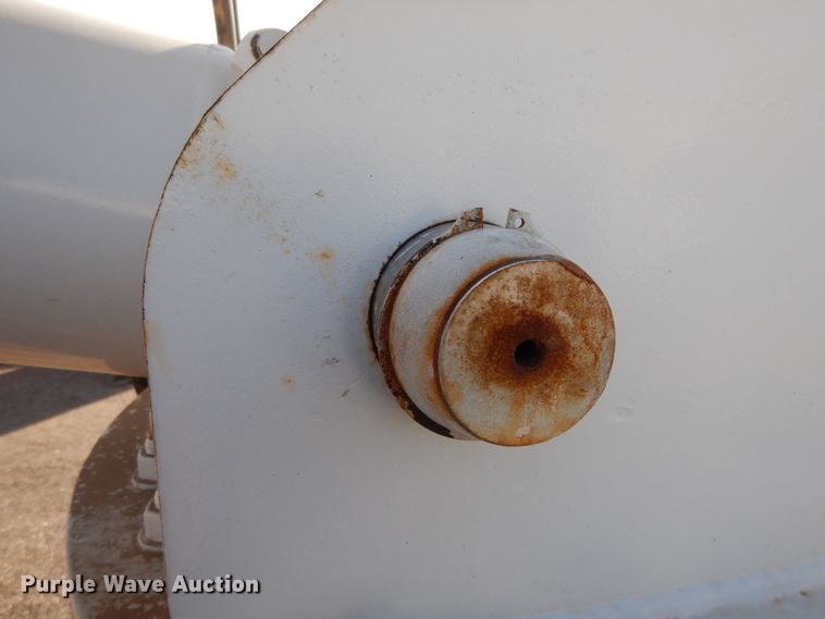 image for item DJ7492 2016 Peterbilt 365  crane truck