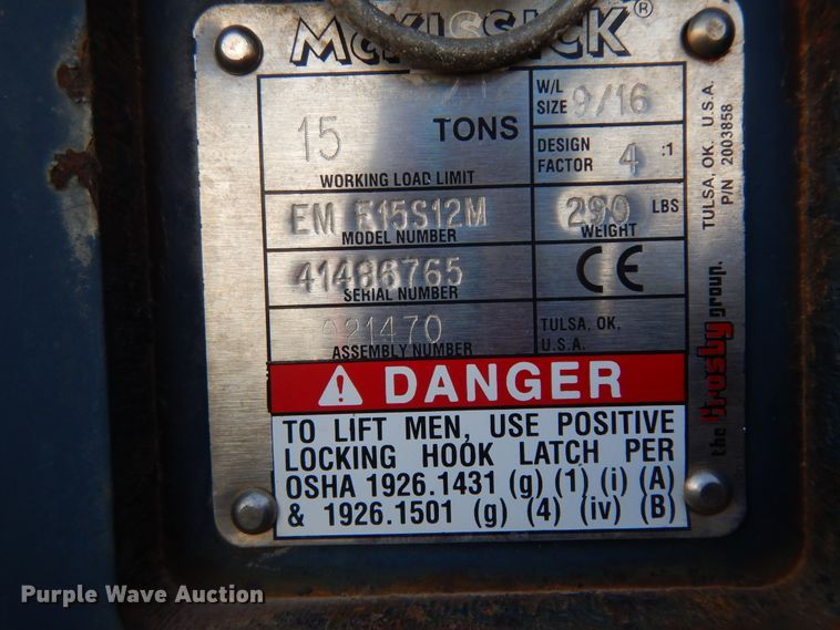 image for item DJ7492 2016 Peterbilt 365  crane truck