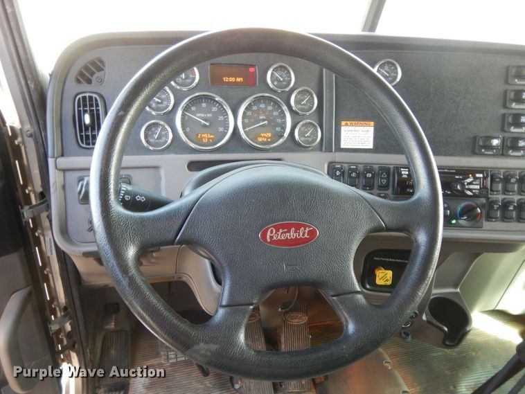 image for item DJ7492 2016 Peterbilt 365  crane truck