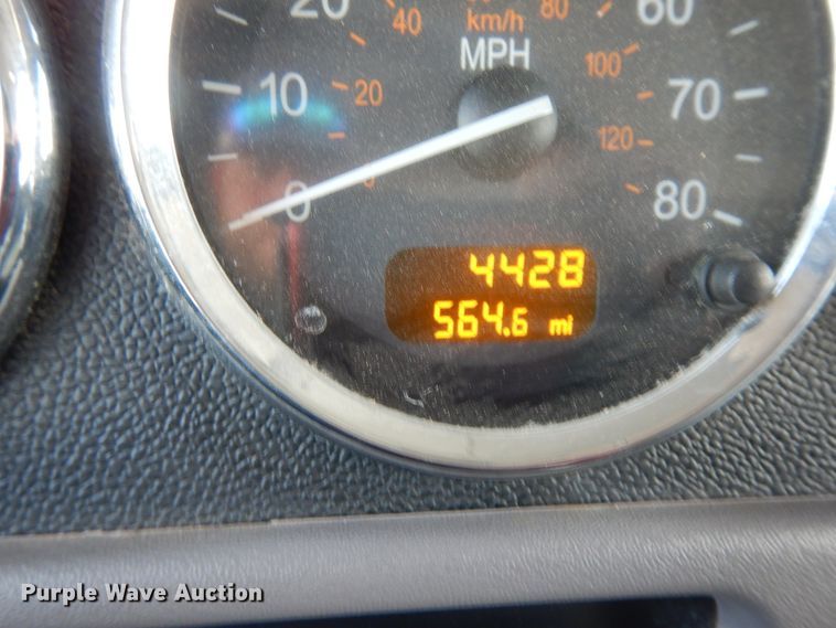 image for item DJ7492 2016 Peterbilt 365  crane truck