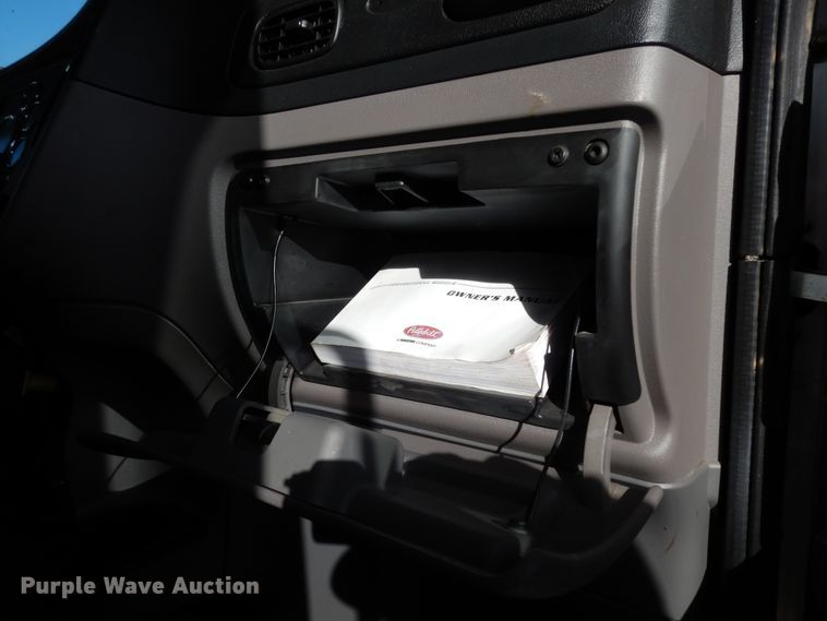 image for item DJ7492 2016 Peterbilt 365  crane truck