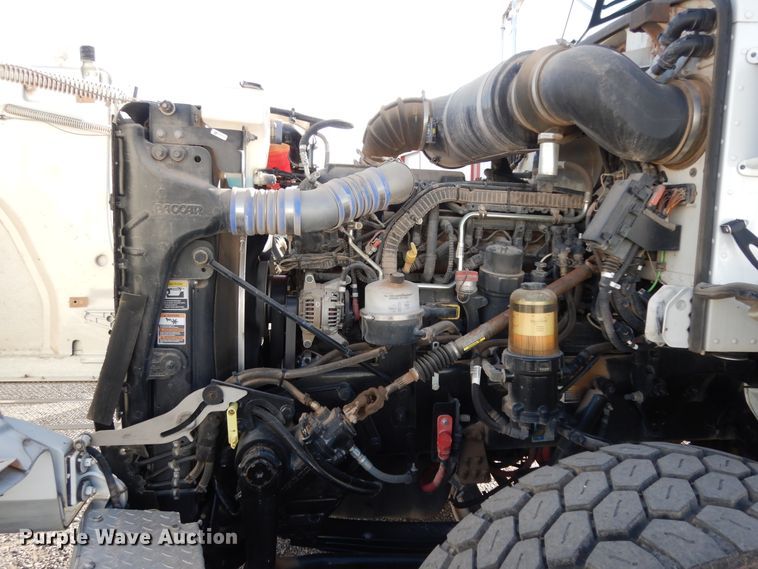 image for item DJ7492 2016 Peterbilt 365  crane truck