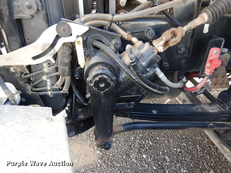 image for item DJ7492 2016 Peterbilt 365  crane truck