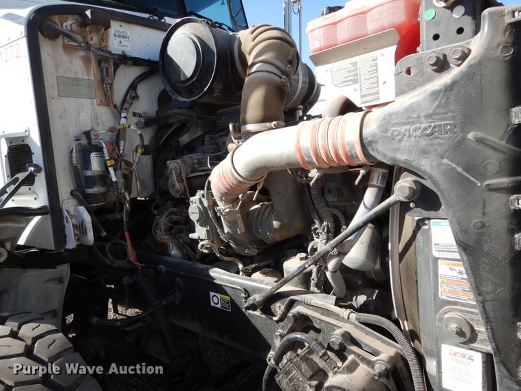 image for item DJ7492 2016 Peterbilt 365  crane truck