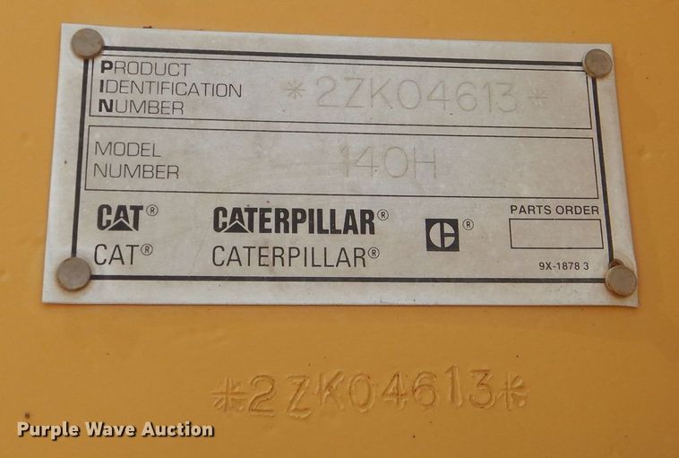 image for item DJ8888 1999 Caterpillar 140H  motor grader