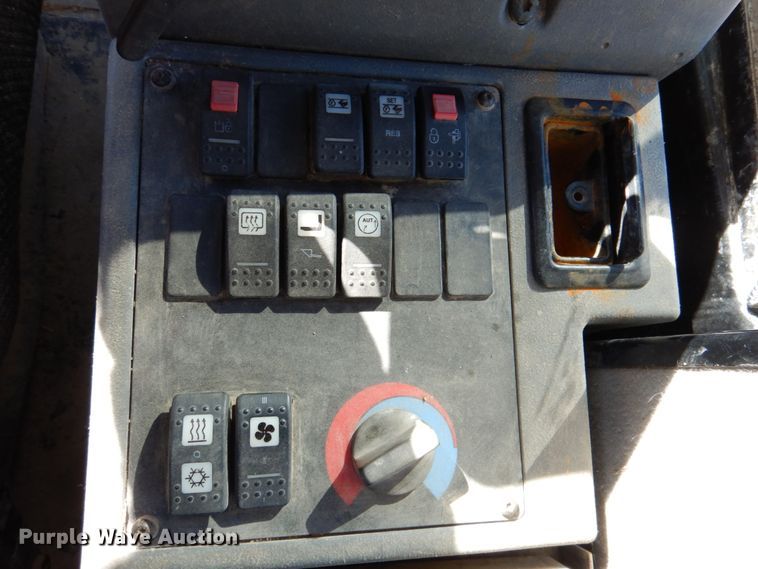 image for item DK1430 2010 Caterpillar 924H  wheel loader