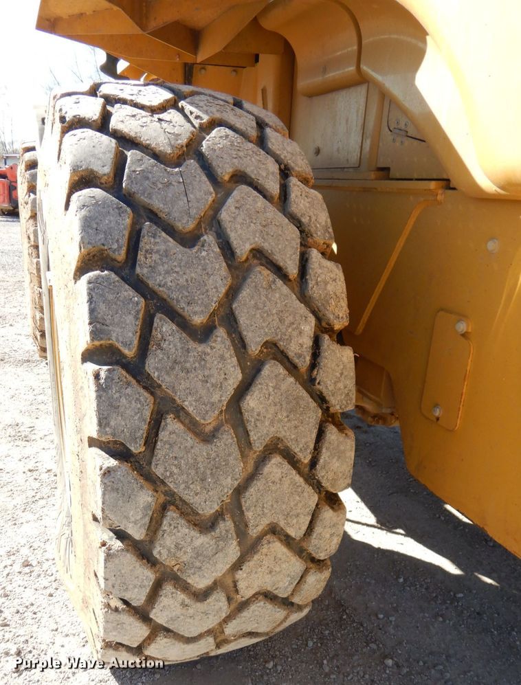 image for item DK1430 2010 Caterpillar 924H  wheel loader