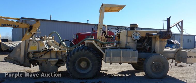 image for item DK1432 1999 Bomag MPH100R  recycler