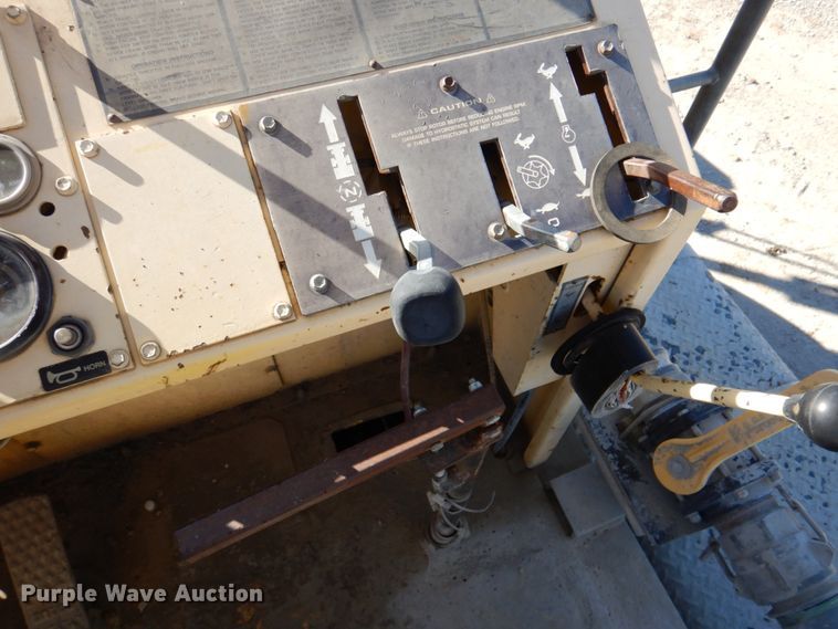 image for item DK1432 1999 Bomag MPH100R  recycler