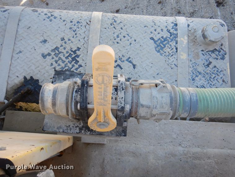 image for item DK1432 1999 Bomag MPH100R  recycler