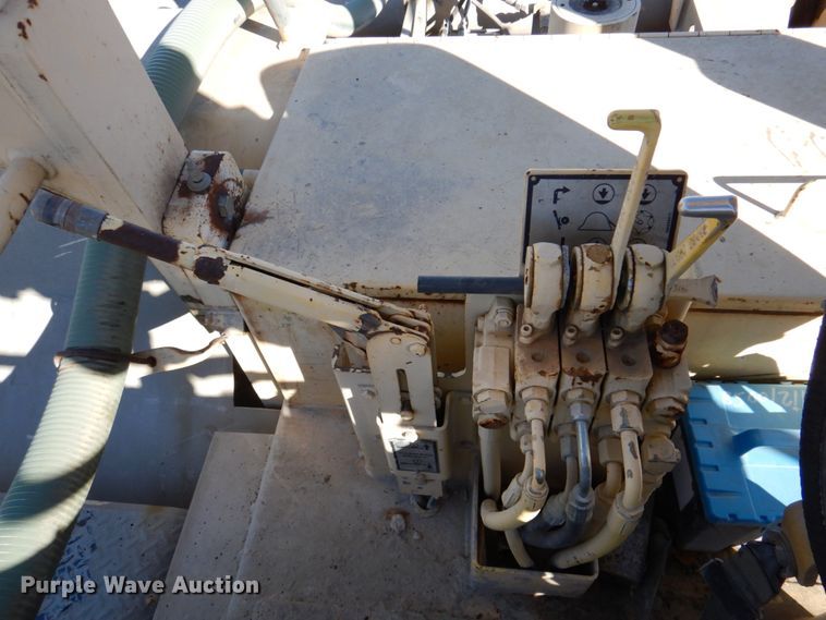 image for item DK1432 1999 Bomag MPH100R  recycler