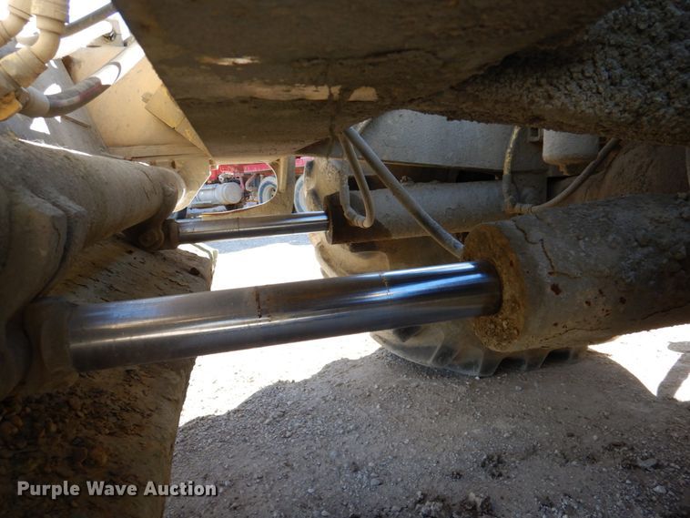 image for item DK1432 1999 Bomag MPH100R  recycler