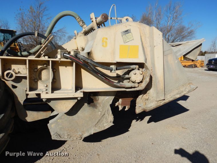 image for item DK1432 1999 Bomag MPH100R  recycler