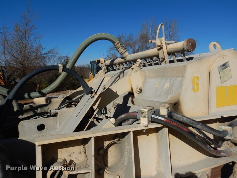 image for item DK1432 1999 Bomag MPH100R  recycler