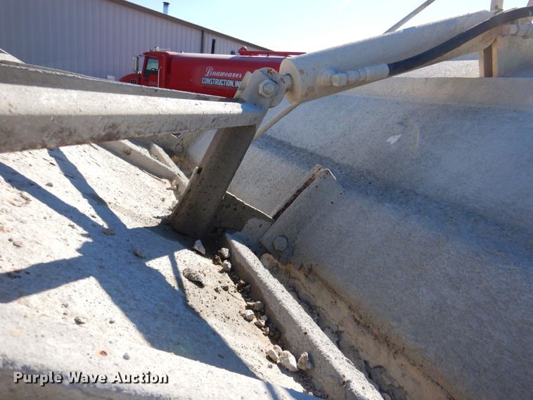 image for item DK1432 1999 Bomag MPH100R  recycler