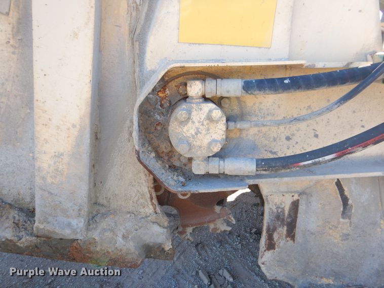 image for item DK1432 1999 Bomag MPH100R  recycler