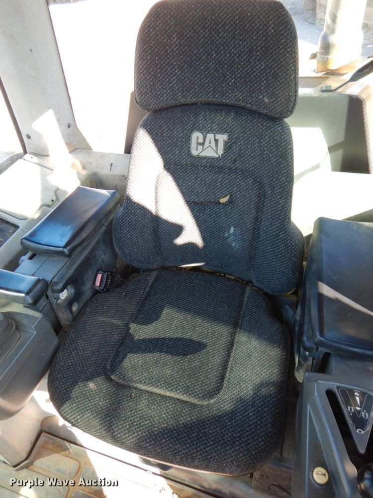 image for item DK1433 2008 Caterpillar 953D  track loader