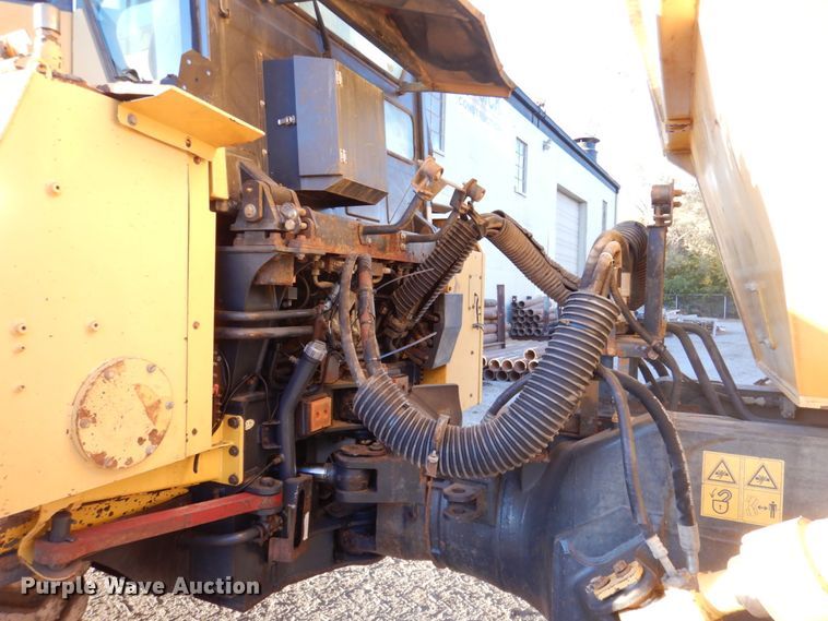 image for item DK1444 2006 Komatsu HM300-1  haul truck