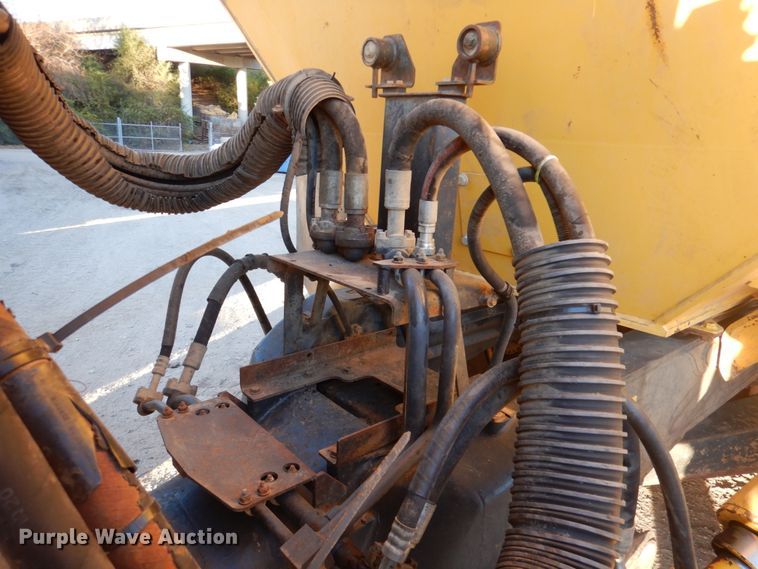 image for item DK1444 2006 Komatsu HM300-1  haul truck